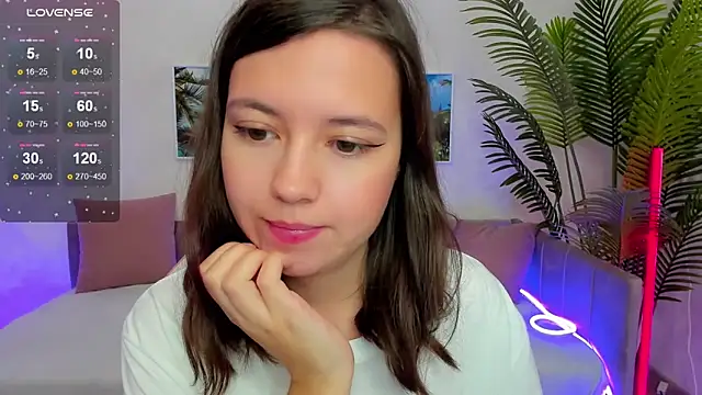 Lina Brownie online show from October 2, 2:29 am