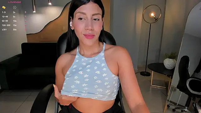 CharlotteCox  online show from January 10, 11:00 am