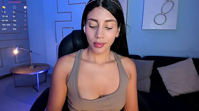 CharlotteCox  online show from February 5, 11:12 am