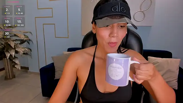 CharlotteCox  online show from February 10, 3:32 pm