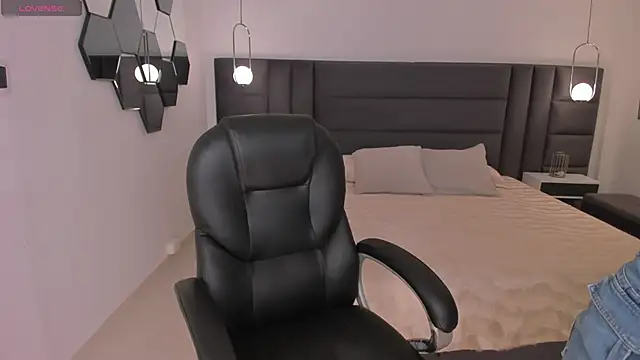 AlyssaDean online show from November 12, 11:54 am