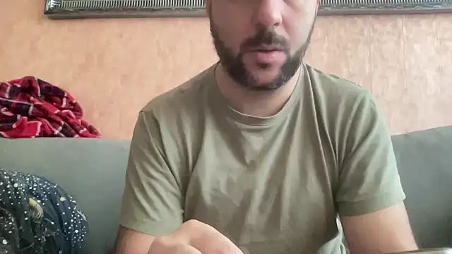 Snapshot of RedDante89 chatting on December 24, 10:11 am RedDante89 online show from December 24, 10:11 am