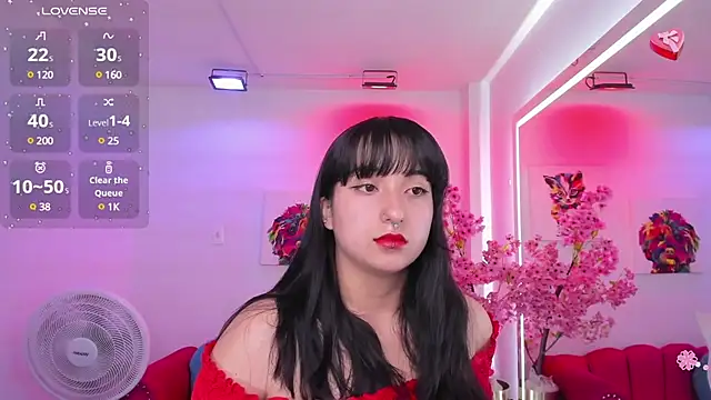 Snapshot of Miss_dolly_ chatting on February 11, 12:27 pm Miss dolly  online show from February 11, 12:27 pm