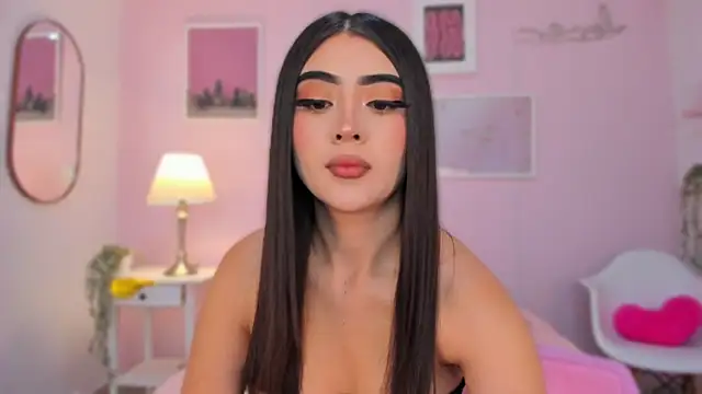 Snapshot of little-natt chatting on February 6, 12:59 pm little-natt online show from February 6, 12:59 pm