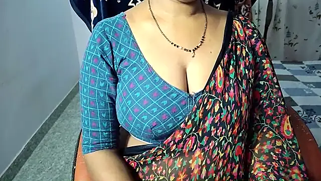 Snapshot of samyukthapuretelugu chatting on July 18, 7:45 am samyukthapuretelugu online show from July 18, 7:45 am
