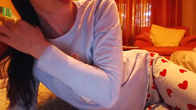 LovelyAndraGirl online show from May 7, 3:56 am