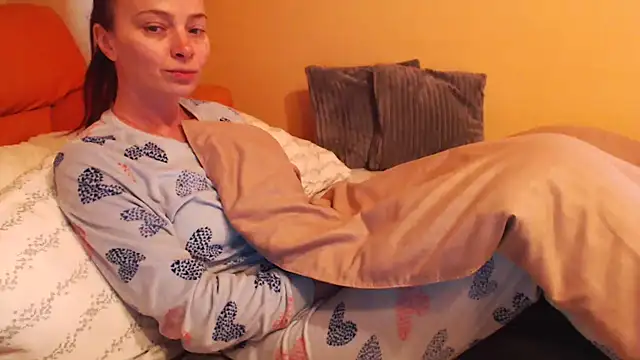 LovelyAndraGirl online show from May 9, 10:53 am