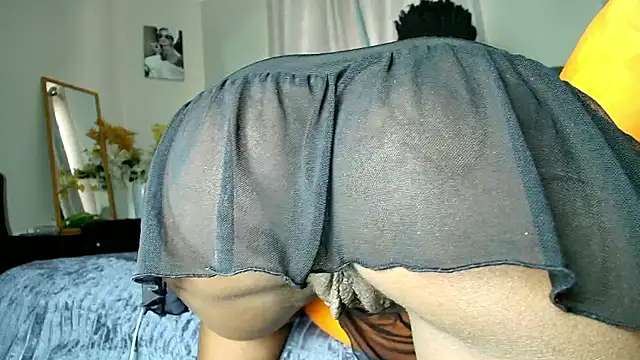 t-NaughtyLicia online show from February 24, 7:17 am