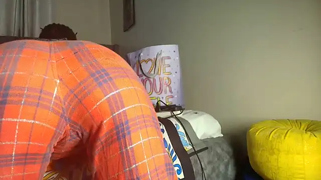 Snapshot of t-NaughtyLicia chatting on May 9, 3:39 pm t-NaughtyLicia online show from May 9, 3:39 pm
