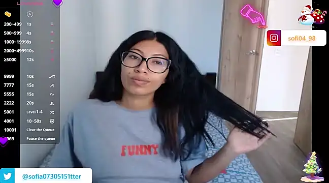 Snapshot of sofia_rosse4 chatting on January 14, 1:28 pm sofia rosse4 online show from January 14, 1:28 pm