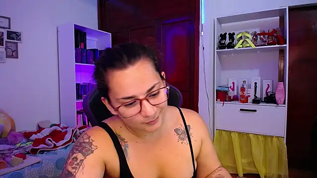 Snapshot of Amarantha_666 chatting on December 3, 10:18 pm Amarantha 666 online show from December 3, 10:18 pm