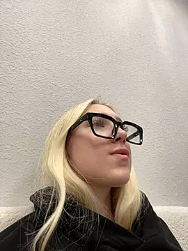 NikaMur online show from February 13, 10:23 am