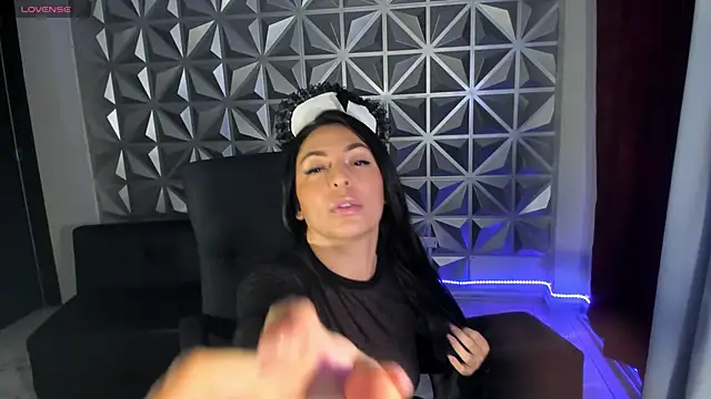 Snapshot of yourmagic_venus chatting on October 21, 10:43 pm yourmagic venus online show from October 21, 10:43 pm