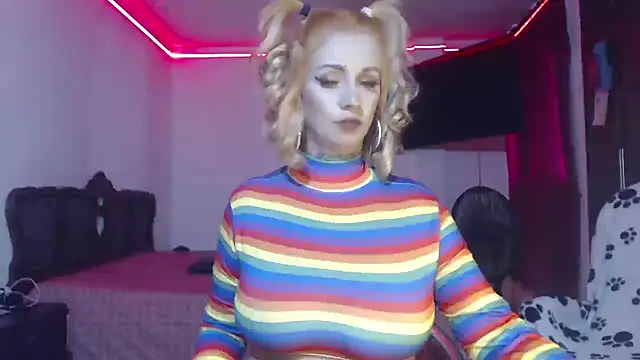 Snapshot of aliceesmith chatting on December 19, 9:38 pm aliceesmith online show from December 19, 9:38 pm