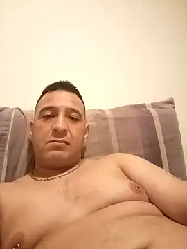 Snapshot of SourDifference5 chatting on March 6, 6:32 am SourDifference5 online show from March 6, 6:32 am