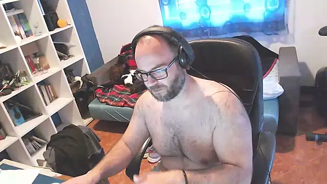 ravingr4d4 online show from March 21, 3:35 pm