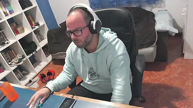 ravingr4d4 online show from November 12, 11:14 pm