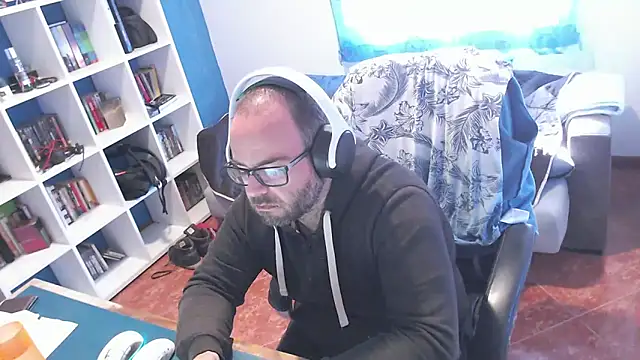 ravingr4d4 online show from November 20, 11:21 am