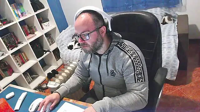 Snapshot of ravingr4d4 chatting on January 18, 7:17 pm ravingr4d4 online show from January 18, 7:17 pm