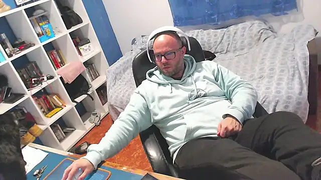 Snapshot of ravingr4d4 chatting on February 4, 11:53 pm ravingr4d4 online show from February 4, 11:53 pm