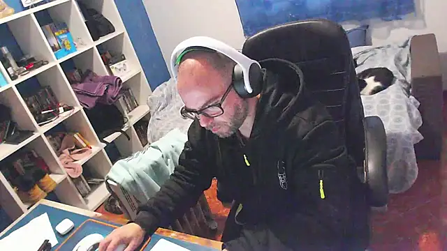 Snapshot of ravingr4d4 chatting on February 5, 11:59 am ravingr4d4 online show from February 5, 11:59 am