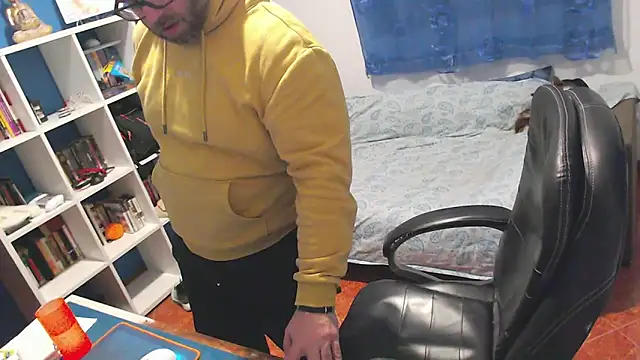 Snapshot of ravingr4d4 chatting on February 19, 9:22 pm ravingr4d4 online show from February 19, 9:22 pm