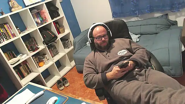 Snapshot of ravingr4d4 chatting on February 23, 11:57 pm ravingr4d4 online show from February 23, 11:57 pm