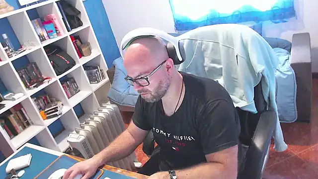 Snapshot of ravingr4d4 chatting on March 3, 11:27 am ravingr4d4 online show from March 3, 11:27 am