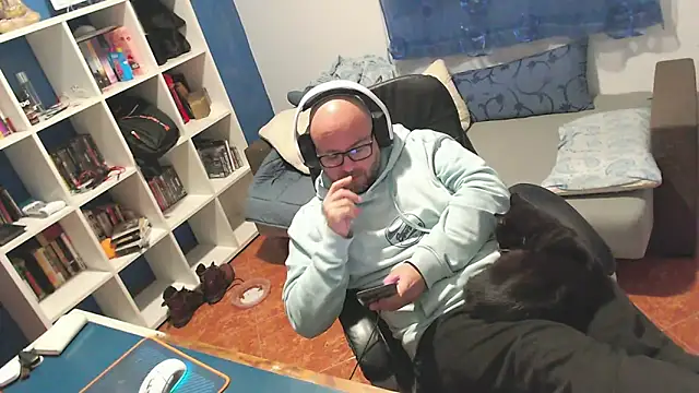 Snapshot of ravingr4d4 chatting on March 3, 11:32 pm ravingr4d4 online show from March 3, 11:32 pm