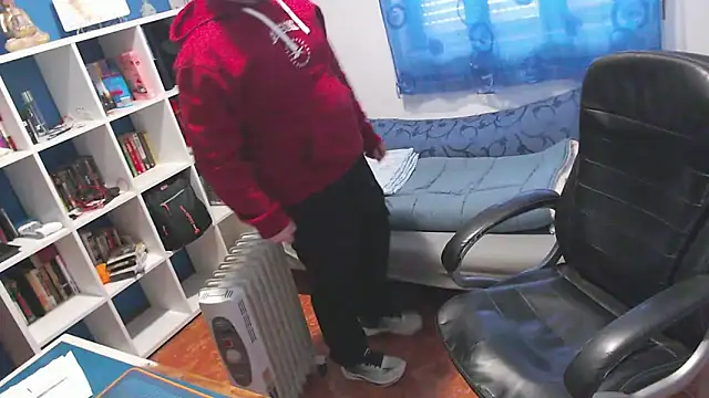 Snapshot of ravingr4d4 chatting on March 6, 8:55 am ravingr4d4 online show from March 6, 8:55 am