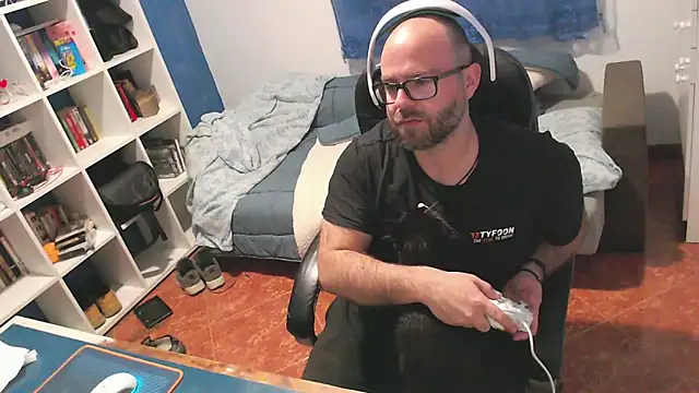 Snapshot of ravingr4d4 chatting on March 15, 12:49 am ravingr4d4 online show from March 15, 12:49 am