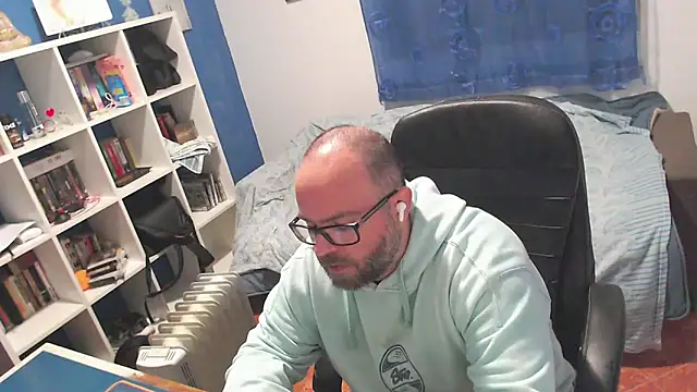 Snapshot of ravingr4d4 chatting on March 18, 9:51 pm ravingr4d4 online show from March 18, 9:51 pm