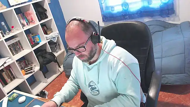 Snapshot of ravingr4d4 chatting on March 23, 10:30 am ravingr4d4 online show from March 23, 10:30 am