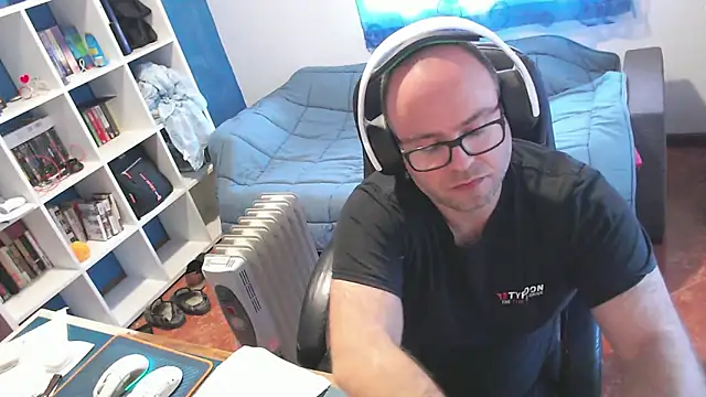 Snapshot of ravingr4d4 chatting on March 30, 1:12 pm ravingr4d4 online show from March 30, 1:12 pm