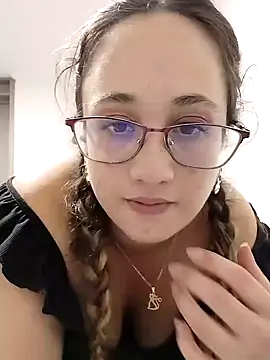 Snapshot of Karol_and_David_hotcouple chatting on December 3, 1:30 am Karol and David hotcouple online show from December 3, 1:30 am
