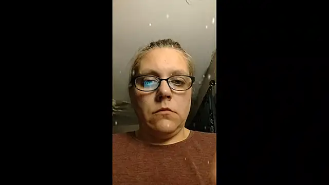 Snapshot of sexybeautifularies chatting on March 20, 2:51 am sexybeautifularies online show from March 20, 2:51 am