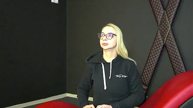 CelineConner online show from February 20, 5:12 am