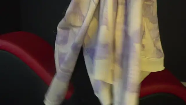 Snapshot of CelineConner chatting on March 4, 5:13 am CelineConner online show from March 4, 5:13 am