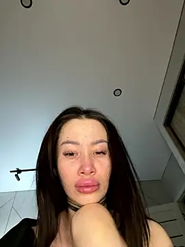 Snapshot of Yunasi chatting on December 6, 11:33 am Yunasi online show from December 6, 11:33 am