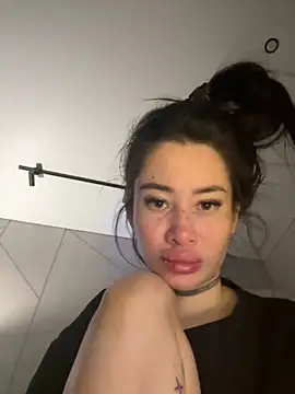 Snapshot of Yunasi chatting on March 9, 12:53 pm Yunasi online show from March 9, 12:53 pm