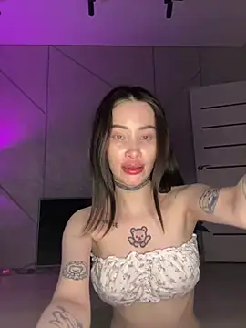 Snapshot of Yunasi chatting on March 22, 11:53 am Yunasi online show from March 22, 11:53 am