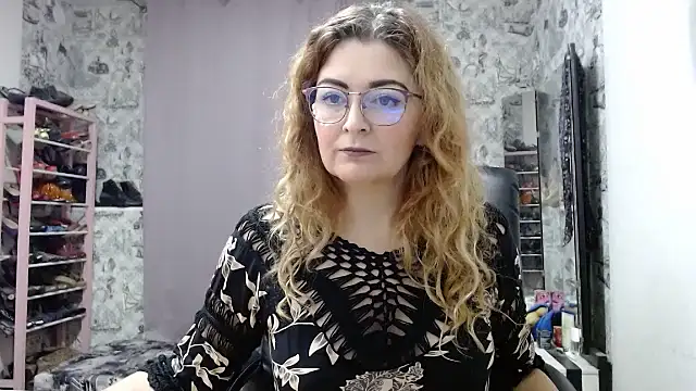 Helen1974 online show from January 9, 8:01 pm