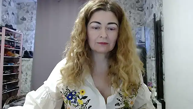 Helen1974 online show from January 19, 11:34 am