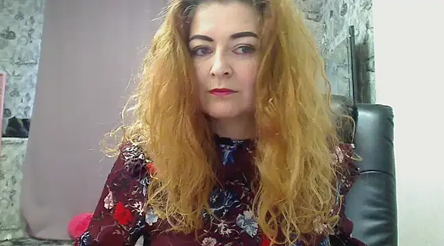 Helen1974 online show from January 21, 10:30 am