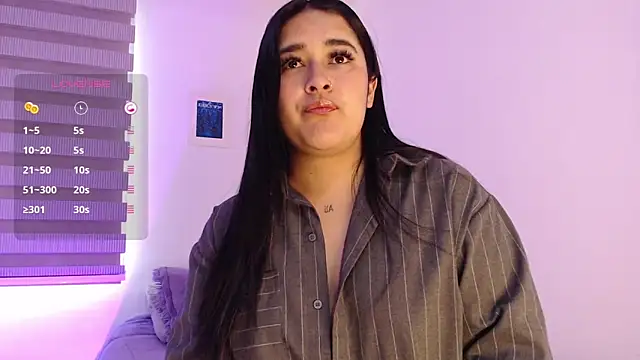 Megan FE online show from October 3, 3:31 pm