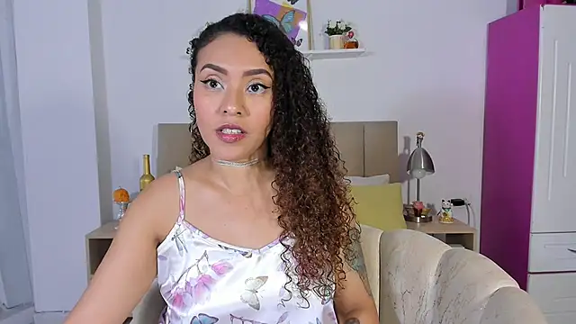 Zoe Gruber online show from March 20, 11:31 pm