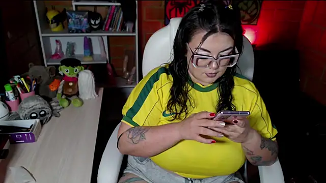 juliette rd online show from November 29, 7:44 am