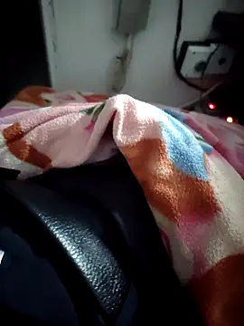 Snapshot of Eduardoxxx51 chatting on October 23, 6:13 am Eduardoxxx51 online show from October 23, 6:13 am