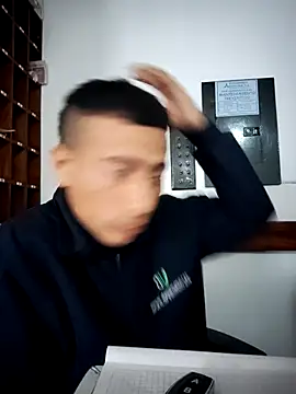 Snapshot of Eduardoxxx51 chatting on November 18, 8:35 pm Eduardoxxx51 online show from November 18, 8:35 pm