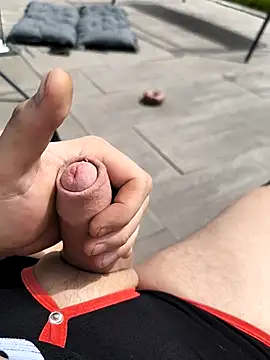 Bastilein1985 online show from April 27, 11:30 am